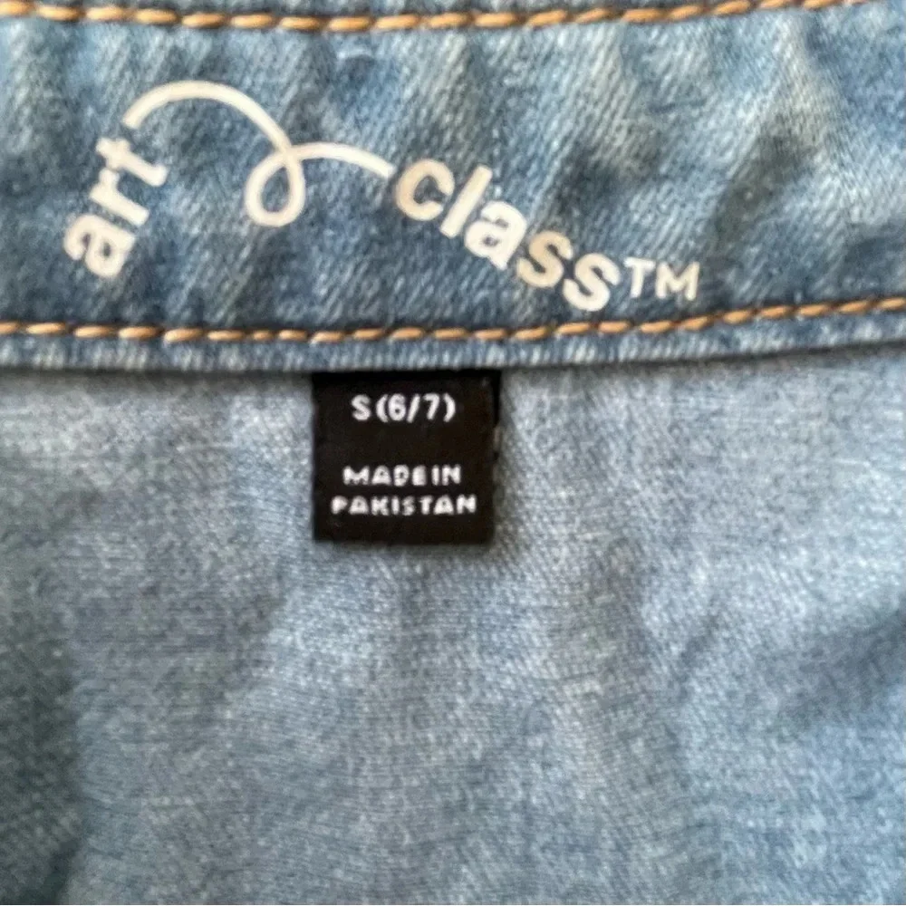 Art Class Girls Denim Shacket Jacket long sleeve shirt  Size 6/7 Small